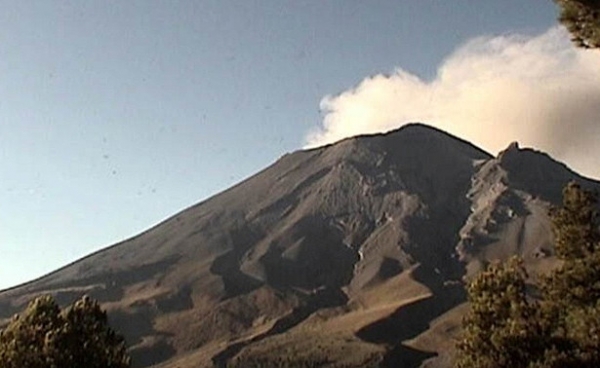 <br />
Желтый уровень тревоги: крупнейший вулкан Мексики начал извергаться<br />
