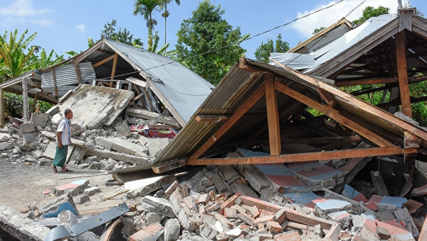 <br />
AFP: число жертв землетрясения в Индонезии увеличилось до 23<br />
